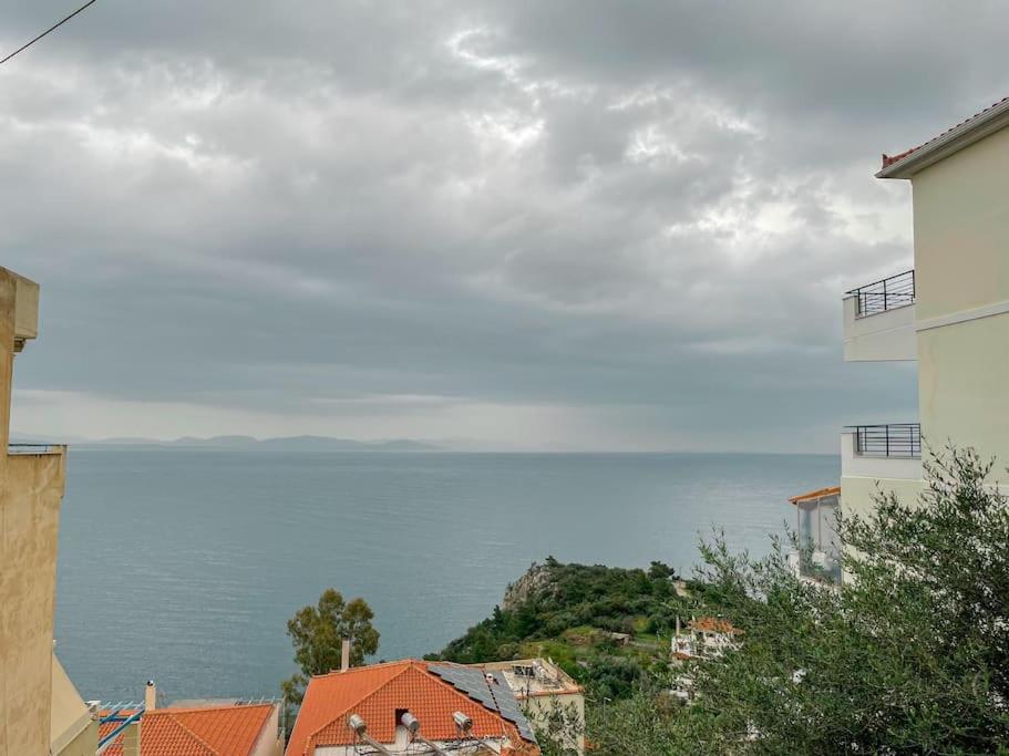 Afroditi'S Apartment Superb View Gythio Exteriér fotografie